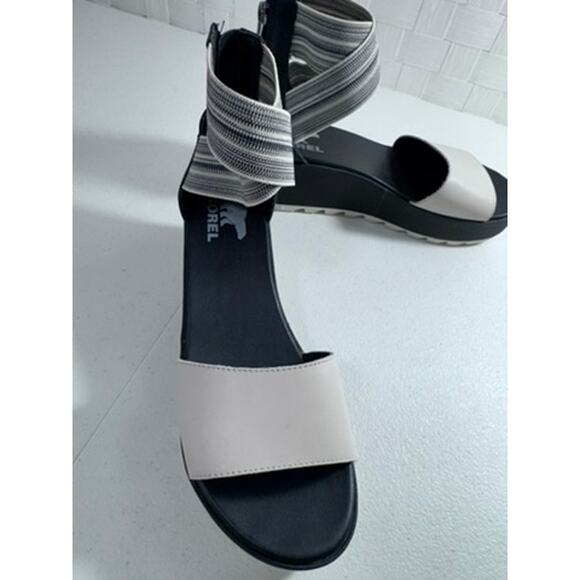 NEW! "SOREL" Cameron Flatform Ankle Strap Sandals, Open Toe, Black, Small Scuff - Picture 3 of 9